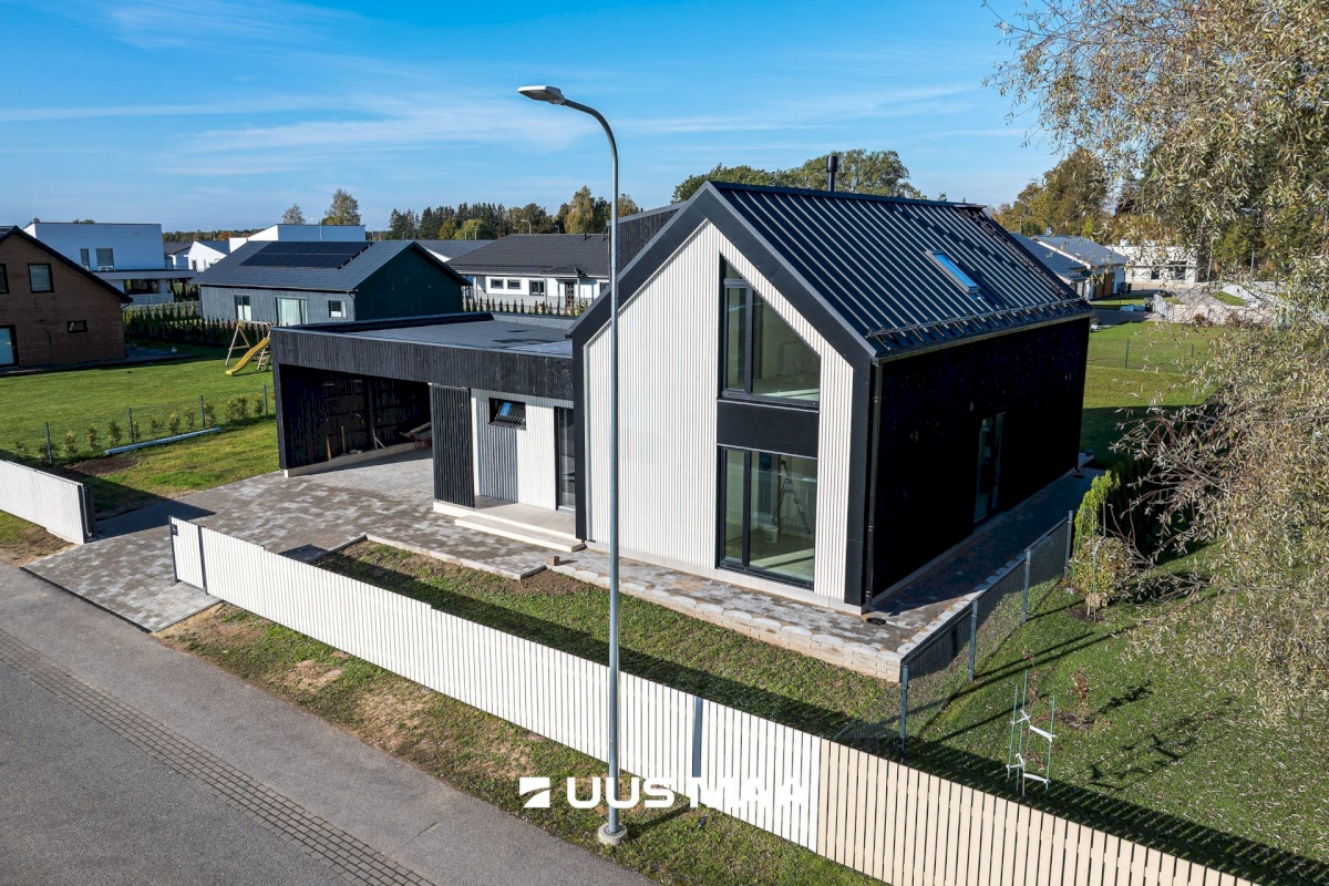 Viljandi linn, Järveotsa, Vaikuse 15