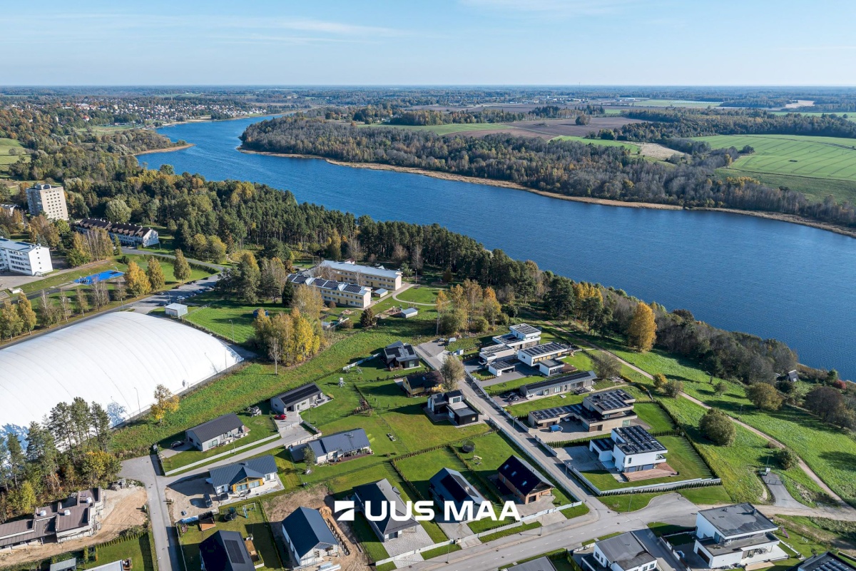 Viljandi linn, Järveotsa, Vaikuse 15
