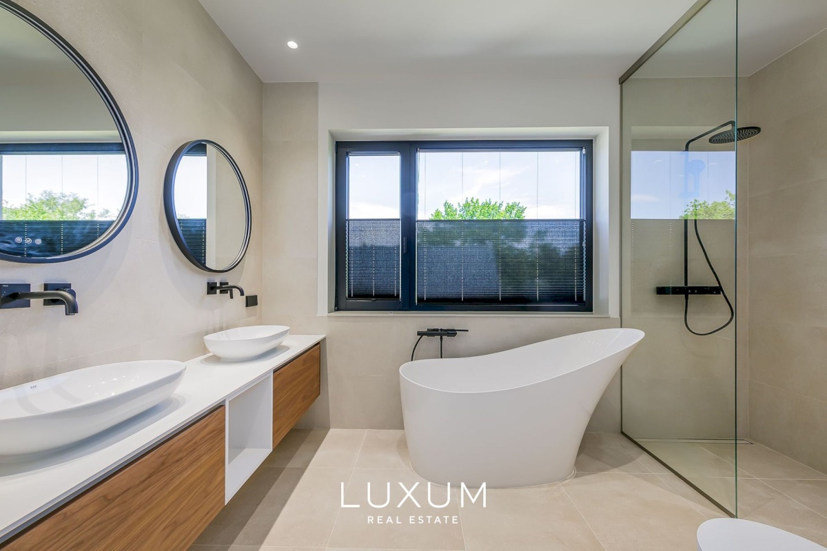 Viimsi vald, Pringi küla, Rannakaare tee 28