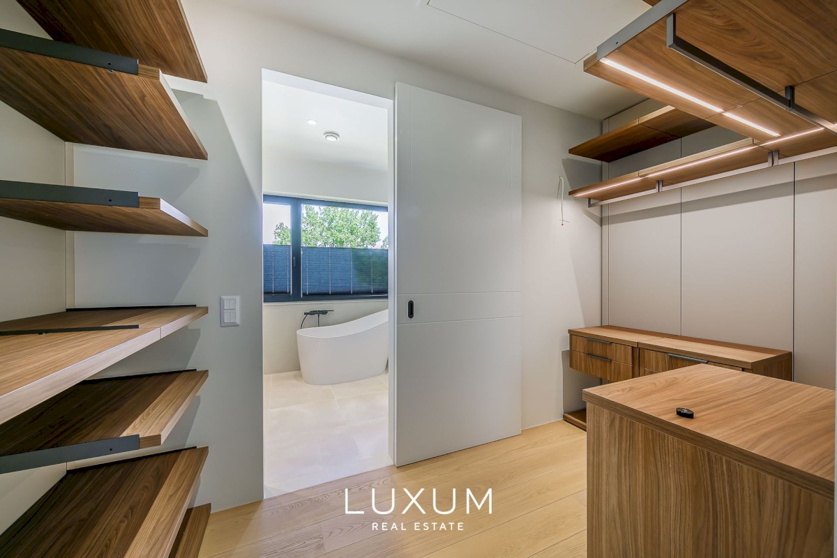 Viimsi vald, Pringi küla, Rannakaare tee 28