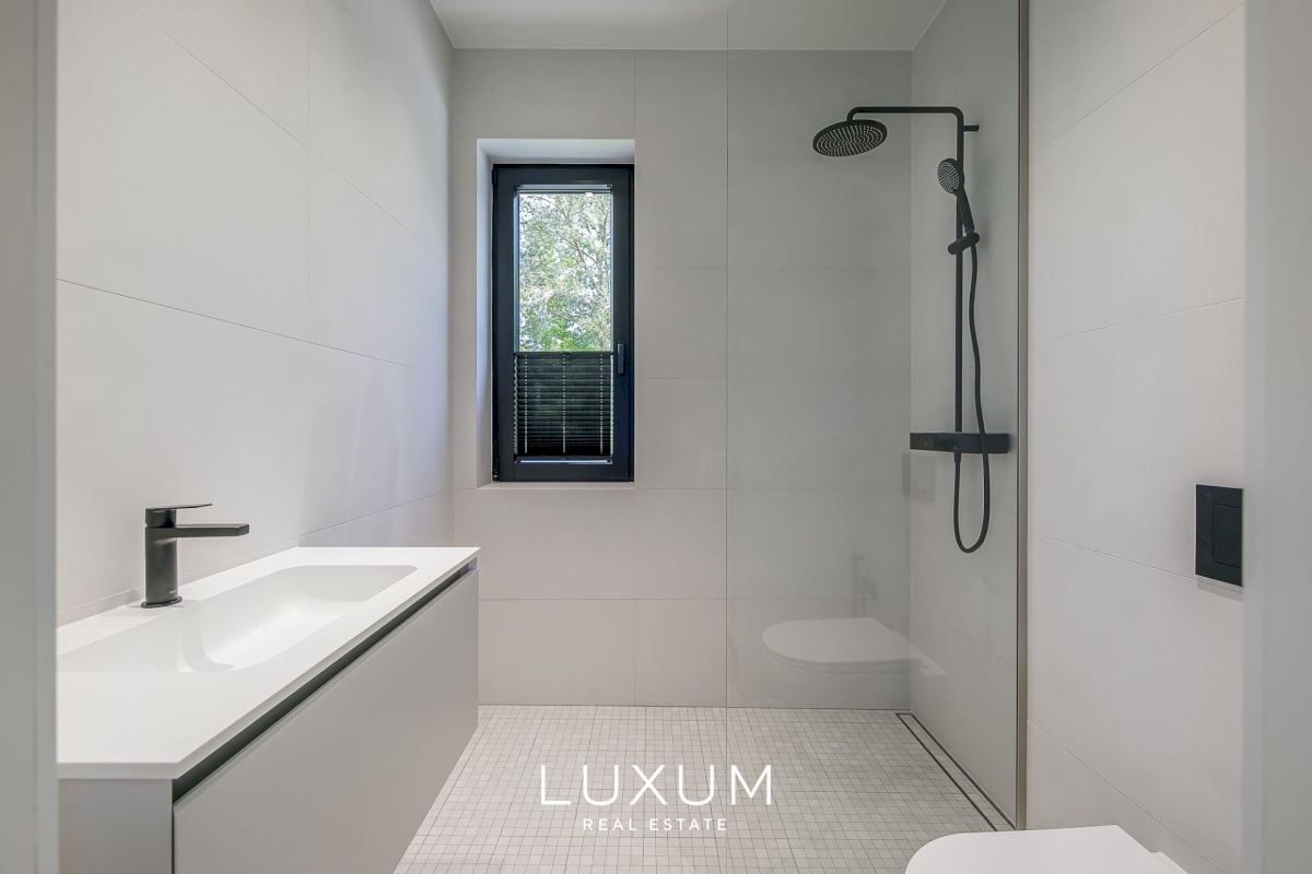 Viimsi vald, Pringi küla, Rannakaare tee 28