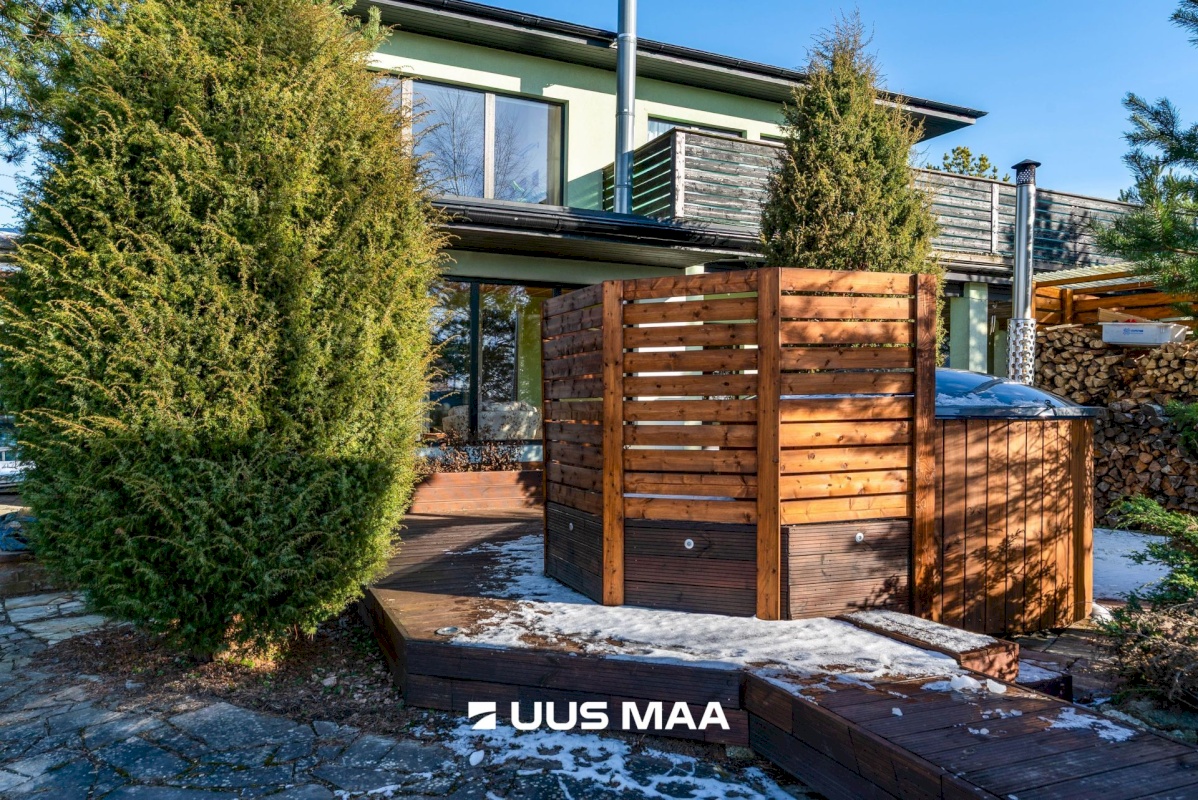 Viljandi vald, Vana-Võidu küla, Kõrgepõllu tee 6