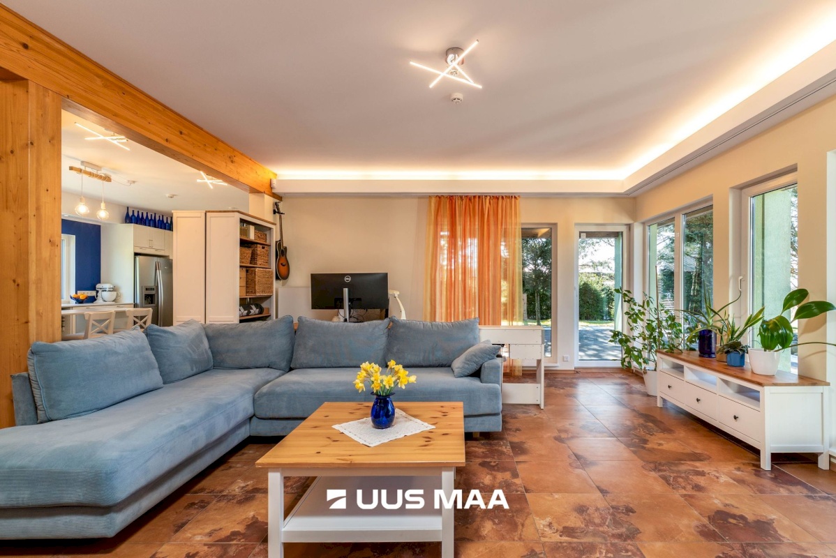 Viljandi vald, Vana-Võidu küla, Kõrgepõllu tee 6