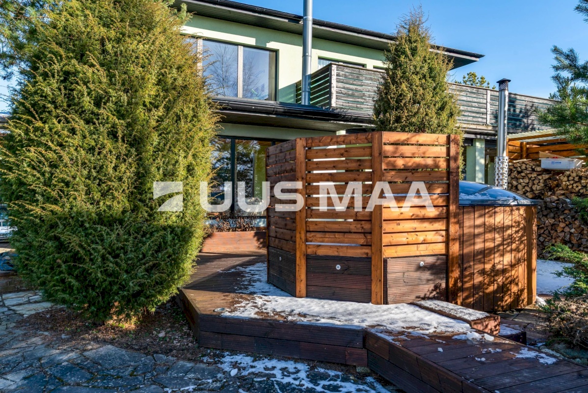 Viljandi vald, Vana-Võidu küla, Kõrgepõllu tee 6