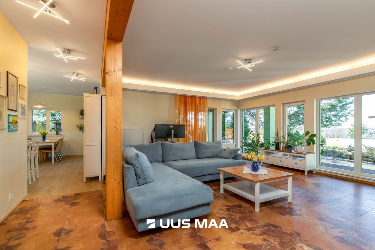 Viljandi vald, Vana-Võidu küla, Kõrgepõllu tee 6