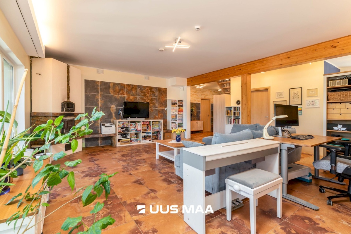 Viljandi vald, Vana-Võidu küla, Kõrgepõllu tee 6