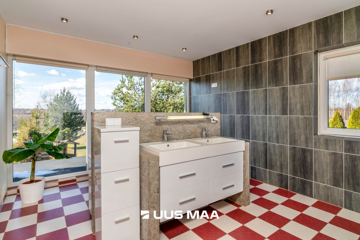 Viljandi vald, Vana-Võidu küla, Kõrgepõllu tee 6