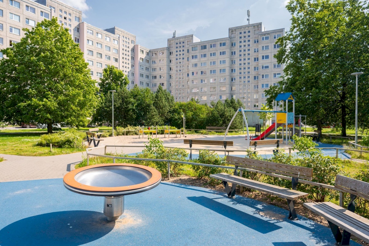 Tallinn, Haabersti linnaosa, Õismäe, Õismäe tee 8