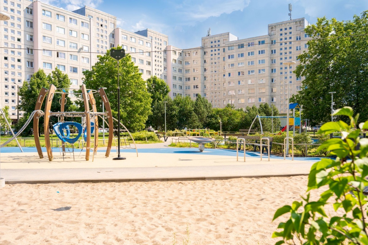 Tallinn, Haabersti linnaosa, Õismäe, Õismäe tee 8