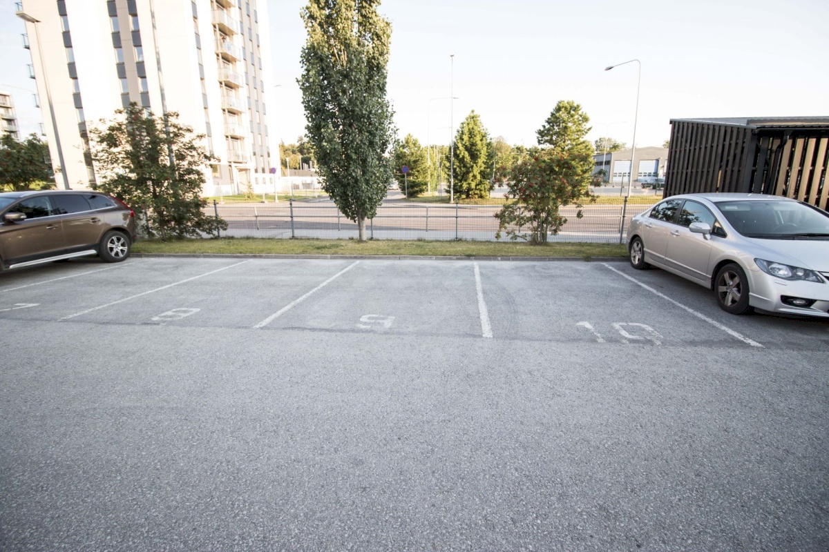 Tallinn, Mustamäe linnaosa, Kadaka, Mäepealse 16