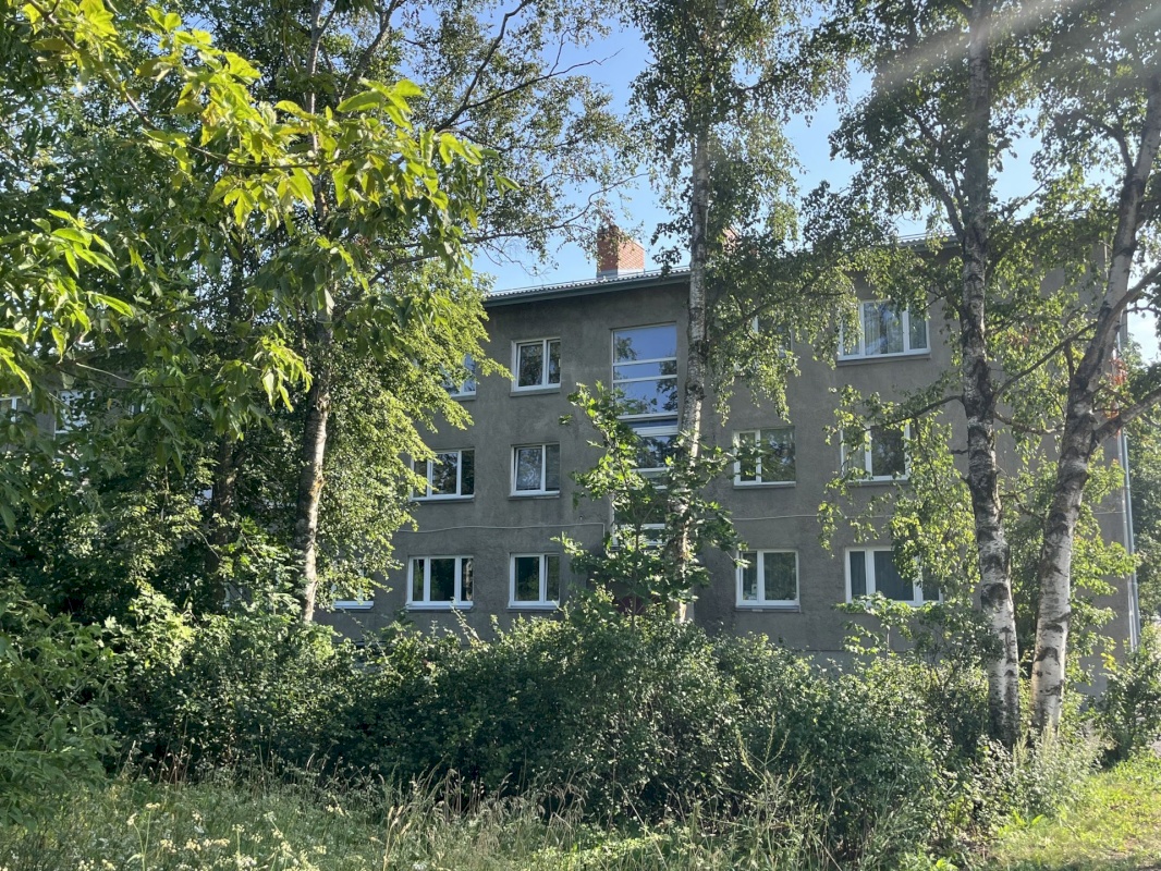 Tallinn, Lasnamäe linnaosa, Majaka põik 8