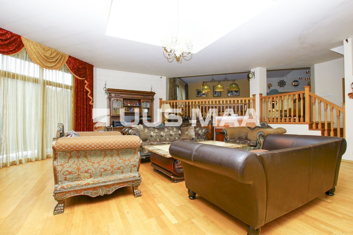 Pärnu linn, Pärnu linn, Raeküla, Lembitu 8