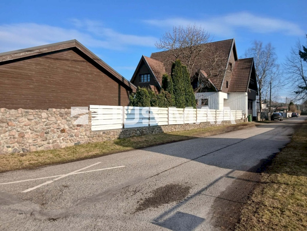 Pärnu linn, Pärnu linn, Raeküla, Lembitu 8