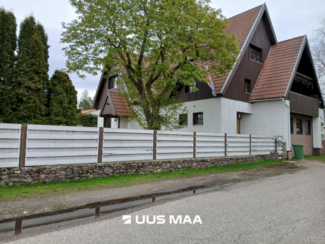 Pärnu linn, Pärnu linn, Raeküla, Lembitu 8