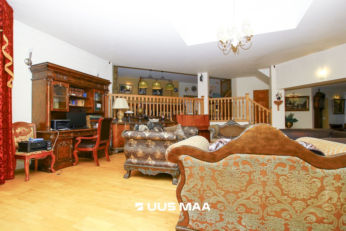 Pärnu linn, Pärnu linn, Raeküla, Lembitu 8