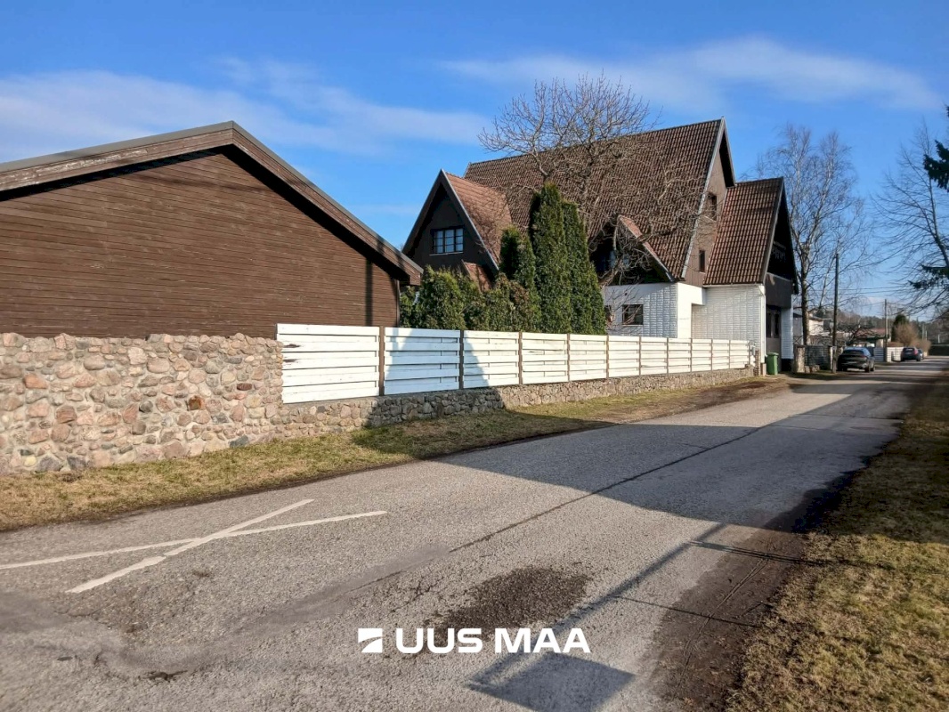 Pärnu linn, Pärnu linn, Raeküla, Lembitu 8