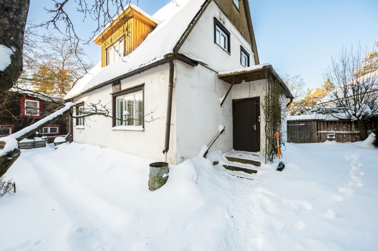 Tallinn, Nõmme linnaosa, Pärnu mnt 422a