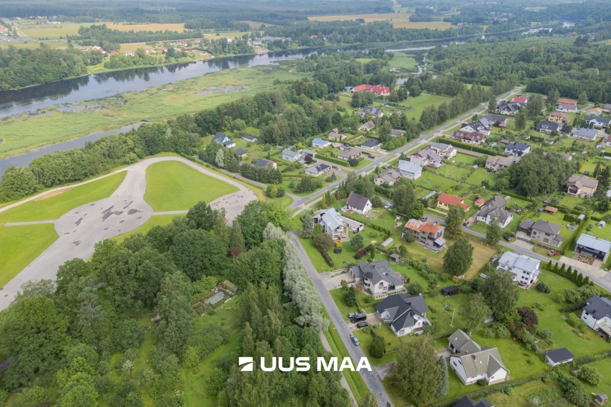 Pärnu linn, Paikuse alev, Västriku tn