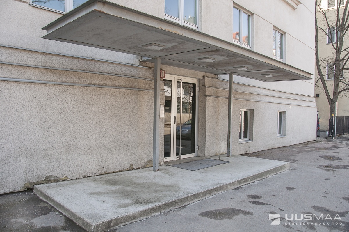 Tallinn, Kesklinna linnaosa, Kreutzwaldi 10