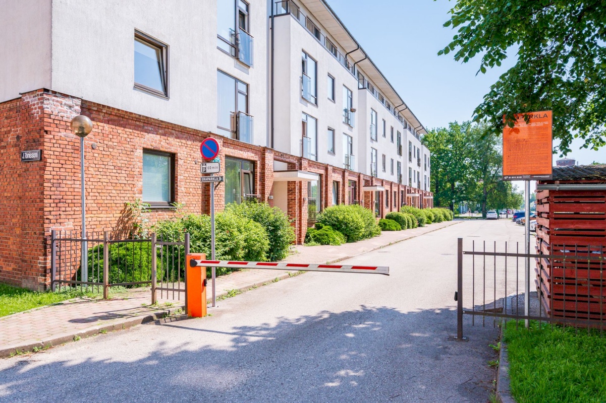 Tartu linn, Tartu linn, Vaksali, Vaksali/BRONEERITUD! 21