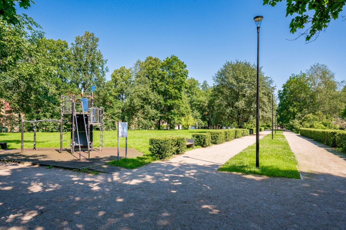 Tartu linn, Tartu linn, Vaksali, Vaksali/BRONEERITUD! 21