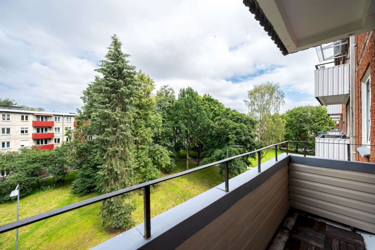 Tallinn, Mustamäe linnaosa, Mustamäe, Mustamäe tee 128