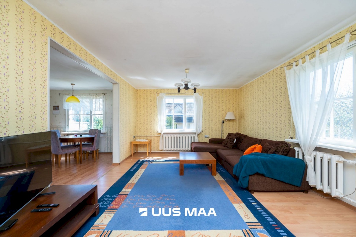Viimsi vald, Leppneeme küla, Roosimetsa tee
