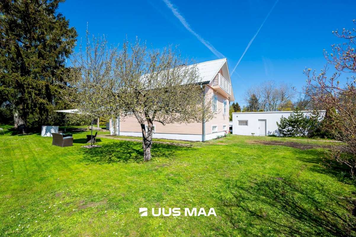 Viimsi vald, Leppneeme küla, Roosimetsa tee