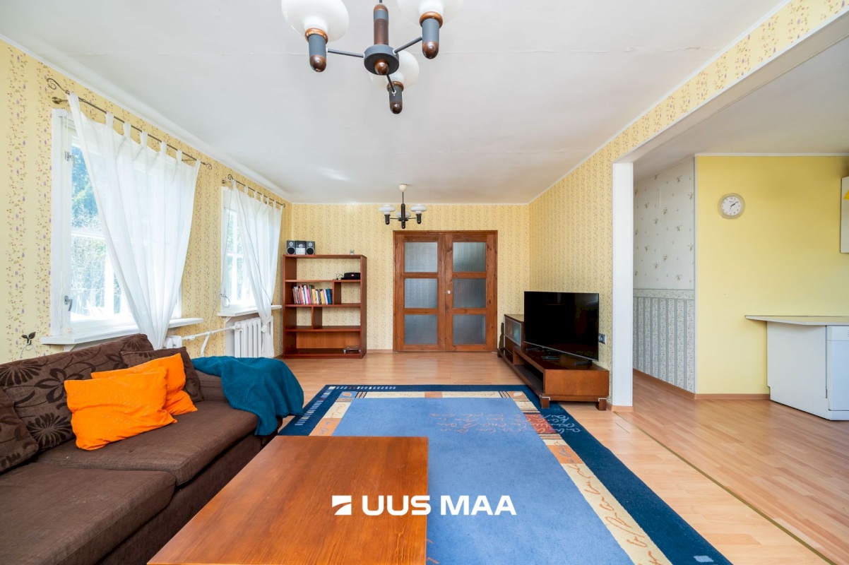 Viimsi vald, Leppneeme küla, Roosimetsa tee