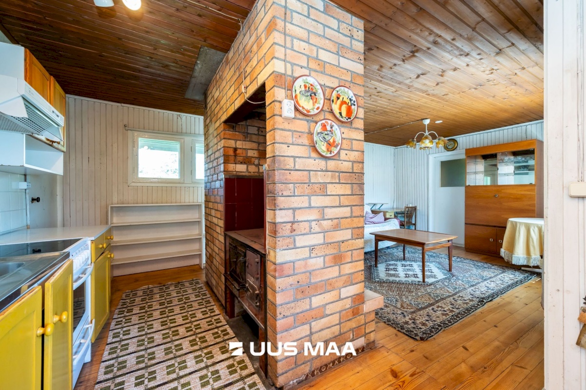 Viimsi vald, Leppneeme küla, Roosimetsa tee