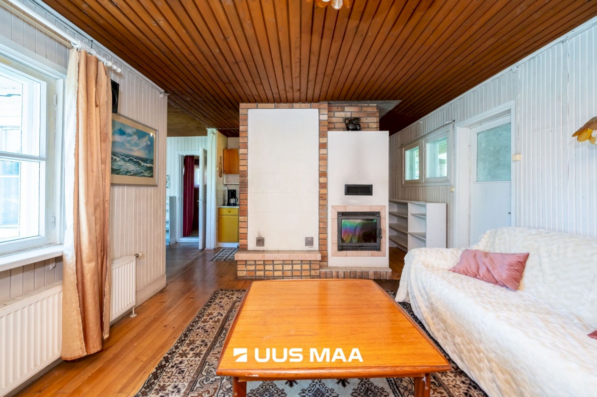 Viimsi vald, Leppneeme küla, Roosimetsa tee