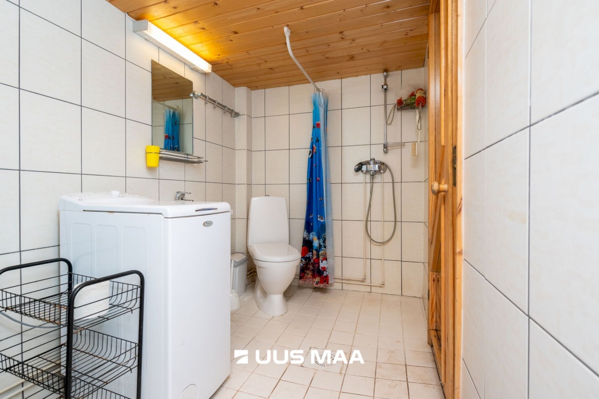 Viimsi vald, Leppneeme küla, Roosimetsa tee