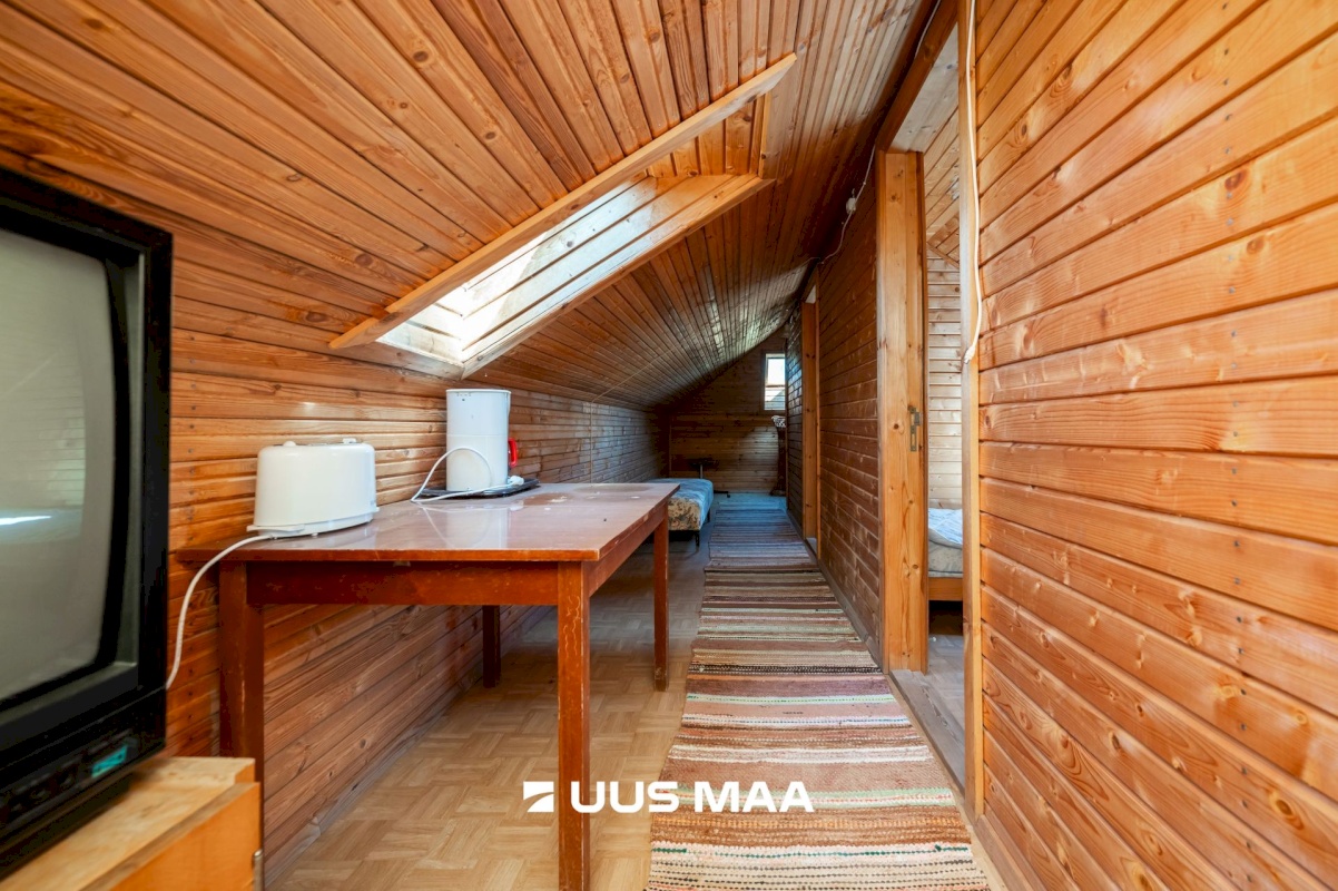 Viimsi vald, Leppneeme küla, Roosimetsa tee