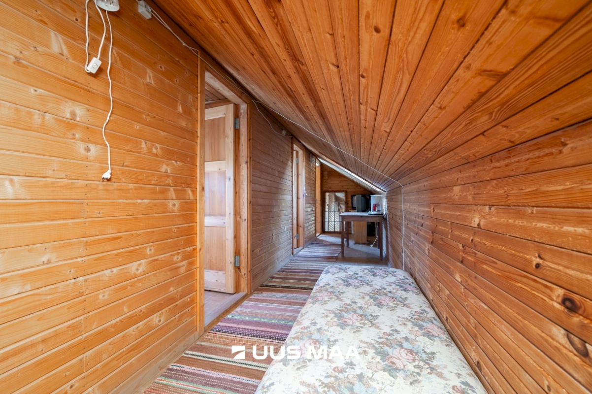 Viimsi vald, Leppneeme küla, Roosimetsa tee