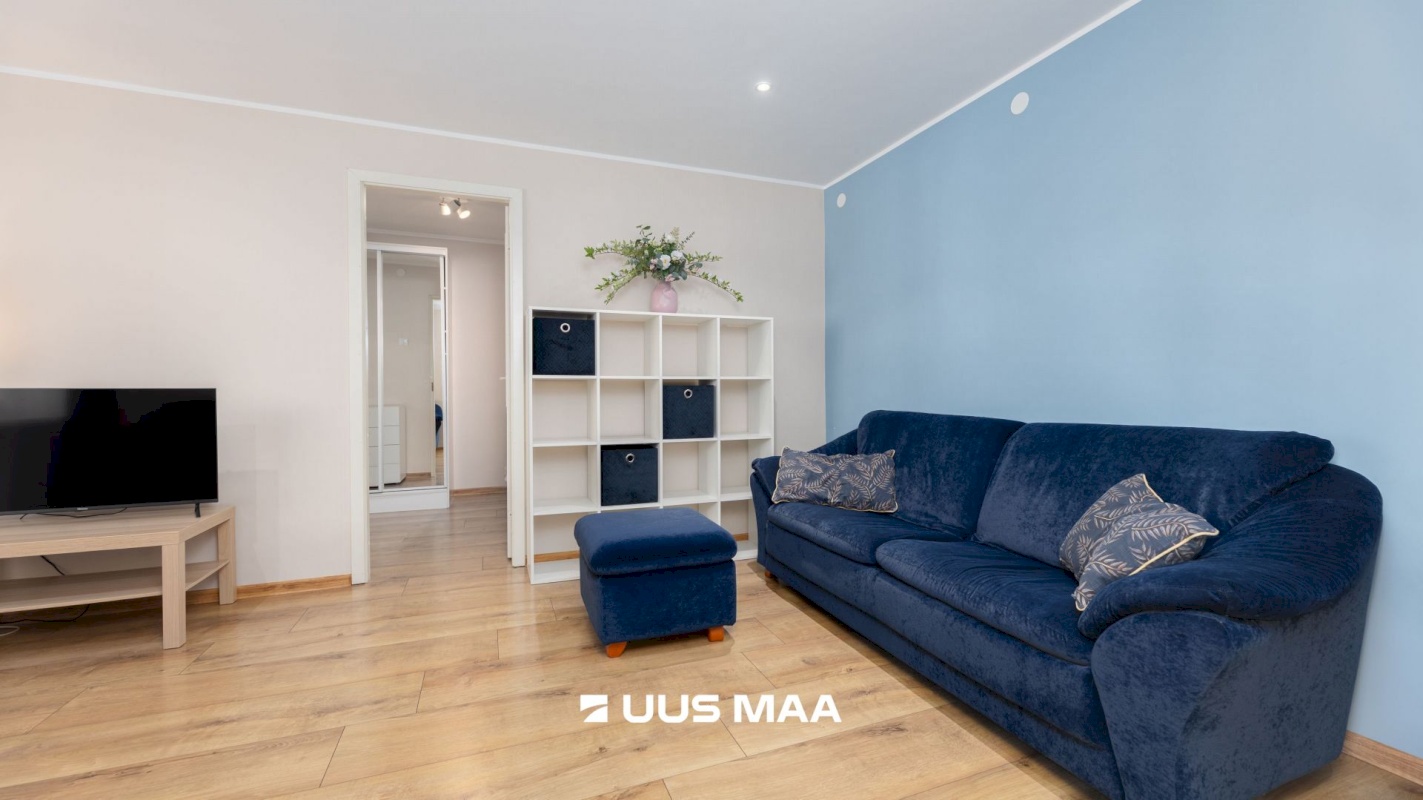 Tallinn, Kesklinna linnaosa, Uus Maailm, Pärnu mnt 76