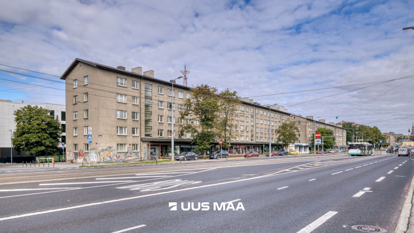 Tallinn, Kesklinna linnaosa, Uus Maailm, Pärnu mnt 76