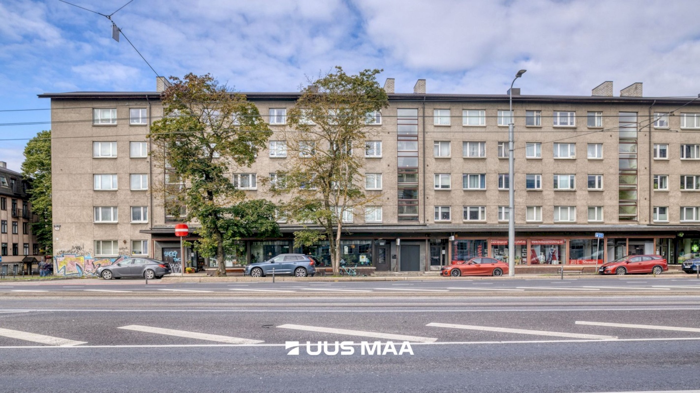 Tallinn, Kesklinna linnaosa, Uus Maailm, Pärnu mnt 76