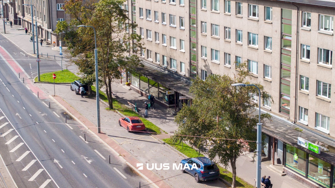 Tallinn, Kesklinna linnaosa, Uus Maailm, Pärnu mnt 76
