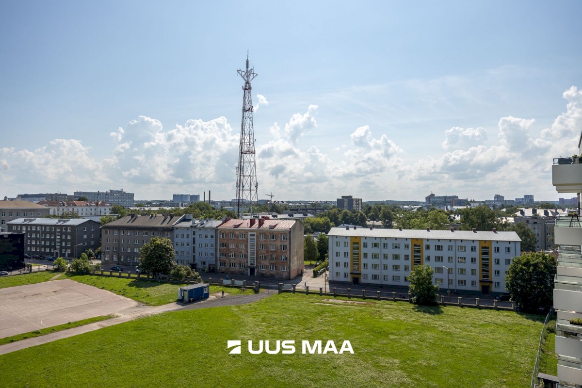 Tallinn, Kesklinna linnaosa, Uus Maailm, Toom-Kuninga 15
