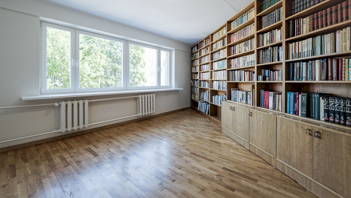 Tallinn, Kesklinna linnaosa, Kadriorg, Tina 21a