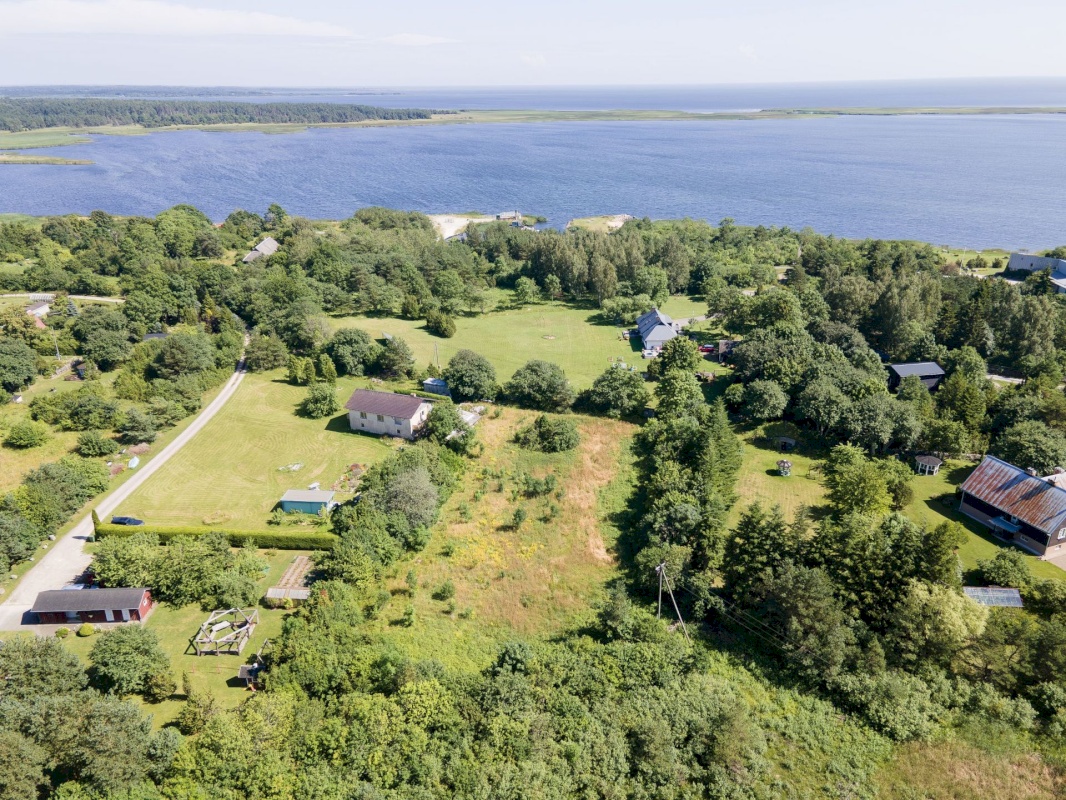 Saaremaa vald, Muratsi küla, Rauna kinnistu