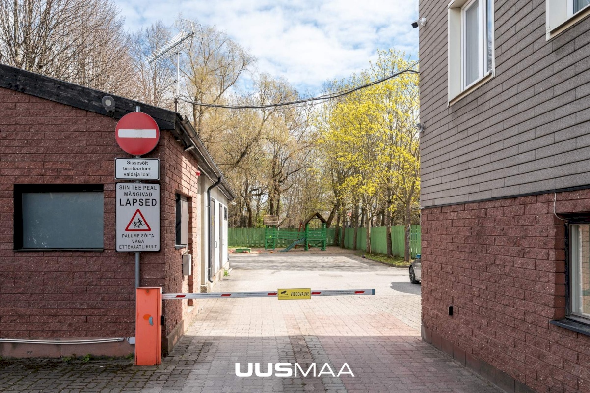 Tallinn, Kristiine linnaosa, Keemia 11