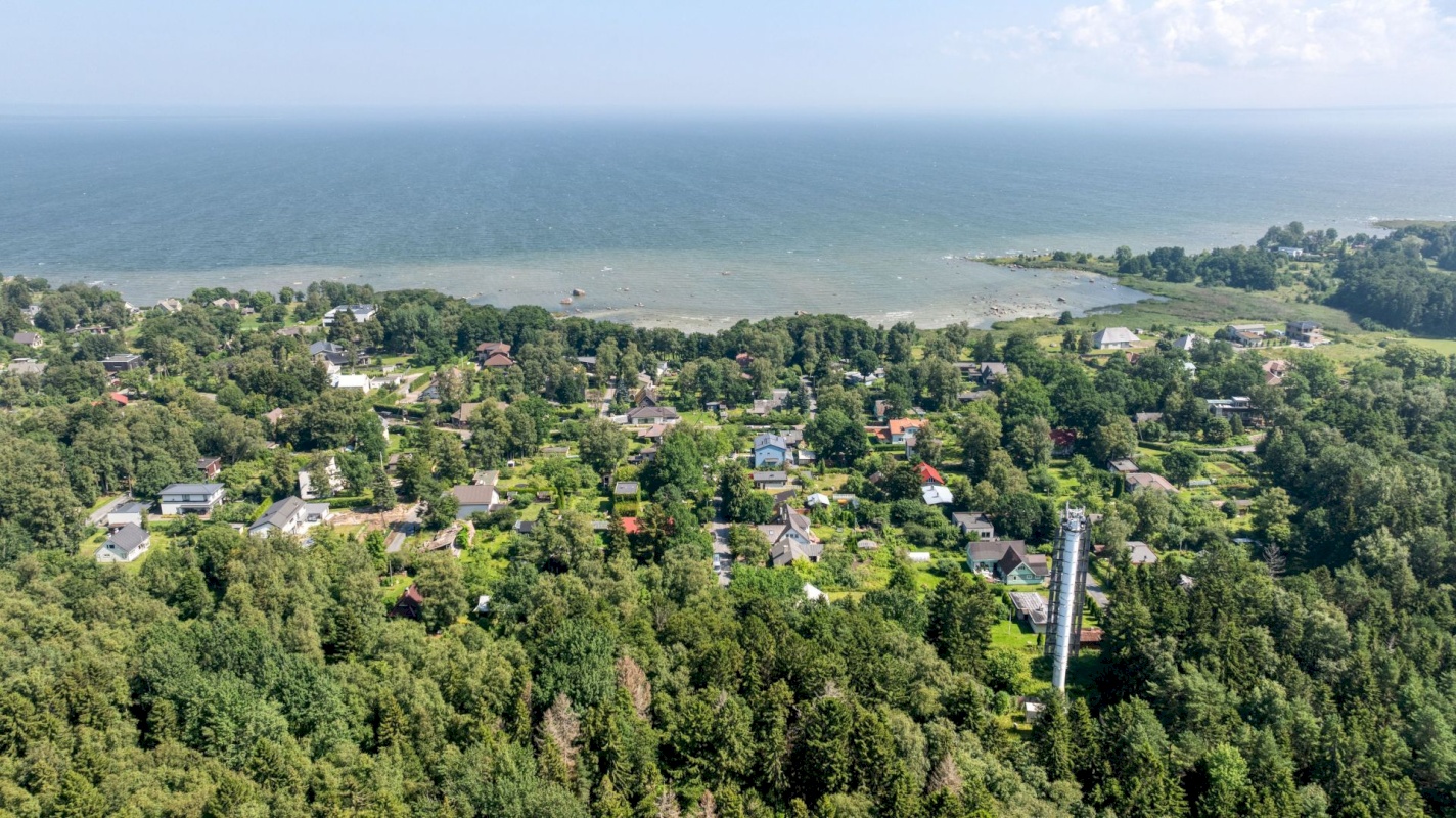 Viimsi vald, Leppneeme küla, Piirikivi tee 13