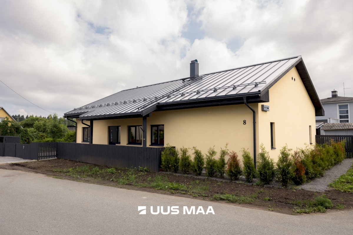 Rakvere linn, Mäe tn. 8