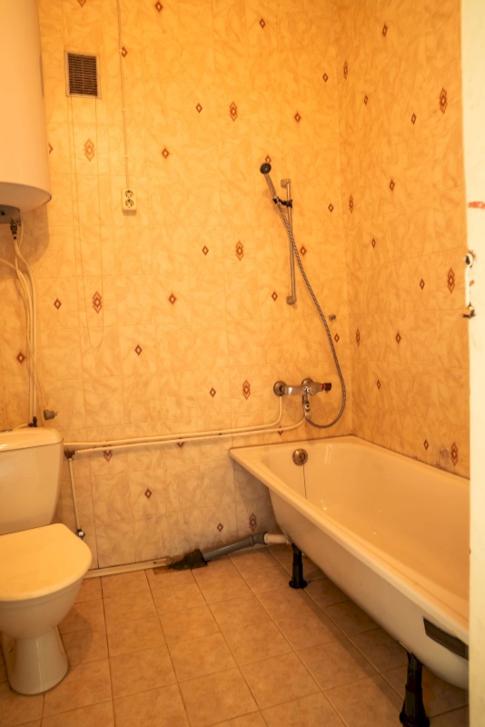 Valga vald, Valga linn, Võru 18