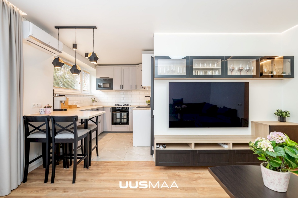 Tallinn, Mustamäe linnaosa, Sõpruse pst 208