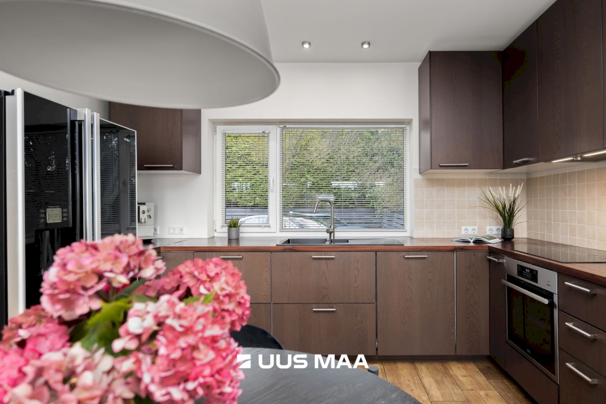 Viimsi vald, Pärnamäe küla, Kesk-Kaare tee 97