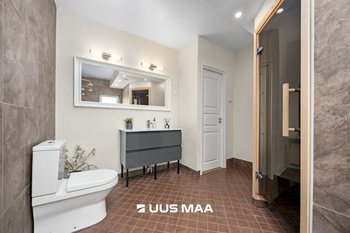 Viimsi vald, Pärnamäe küla, Kesk-Kaare tee 97