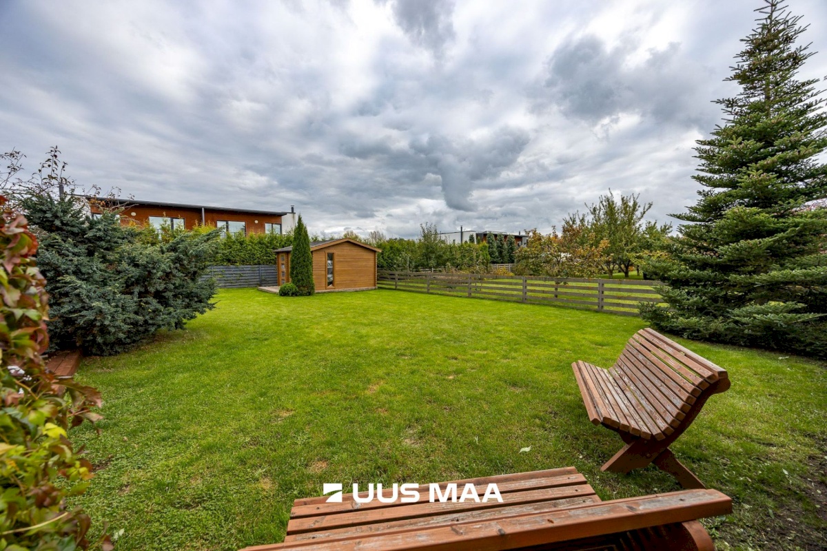 Viimsi vald, Pärnamäe küla, Kesk-Kaare tee 97