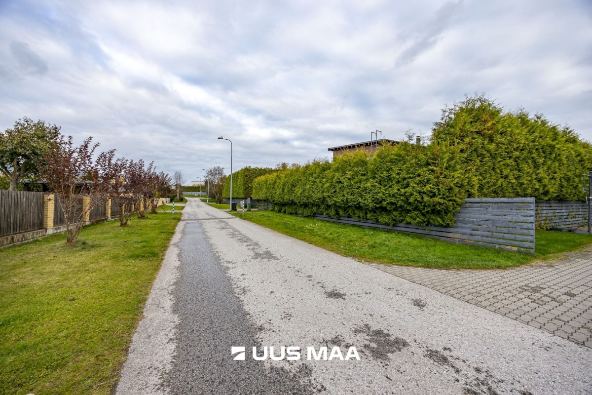 Viimsi vald, Pärnamäe küla, Kesk-Kaare tee 97